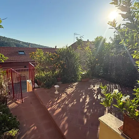 Hébergement de vacances Marcella-villetta Con Giardino